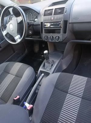 Volkswagen Polo, an 2009, 1,4 benzina, aer cond, geamuri si oglinzi electrice, model UNITED - imagine 5
