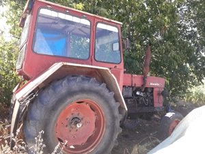 Vând tractor U650 - imagine 2