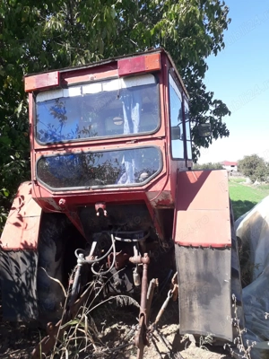Vând tractor U650 - imagine 3