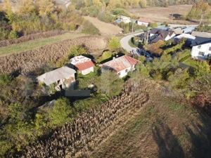 Proprietate de vanzare, 1000 mp, sat Gârleni - imagine 4