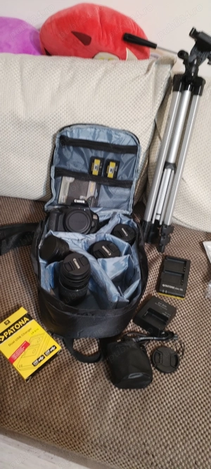 Pachet complet camera DSLR Canon EOS 4000 D + 4 obiective + accesorii - imagine 2