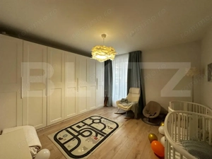 Casă modernă cu rafinament, lumină și eficiență energetică - imagine 10