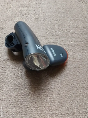 vînd set lumini bicicletă nou - imagine 3