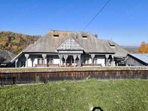 Casă bătrânească de vânzare  - imagine 2