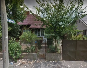 (direct de la proprietar)De închiriat-casă la curte 