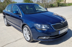 Skoda Superb berlina 2013 200 CP - imagine 2