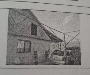 Vând sau schimb casă în Tg. Trotuș cu apartament în Onești. Casă cu 3 camere, baie, bucătărie utilat