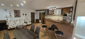 Închiriez apartament 3 camere, decomandat, open space, etaj 1. Bld Poitiers - imagine 2 Închiriez apartament 3 camere, decomandat, open space, etaj 1. Bld Poitiers - imagine 2