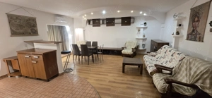 Închiriez apartament 3 camere, decomandat, open space, etaj 1. Bld Poitiers - imagine 5 Închiriez apartament 3 camere, decomandat, open space, etaj 1. Bld Poitiers - imagine 5