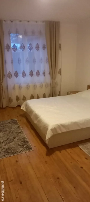 închiriez apartament 2 camere spațioase la casă  - imagine 2