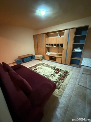 vând apartament o cameră zona semicentrală