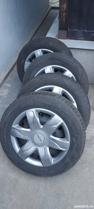 Vand roti de iarna pt Logan si Sandero 185 65 15