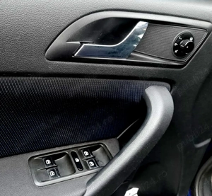 vand auto. skoda yeti , an 2012, motor 2000cmc - imagine 16