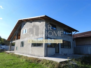 Casa P+M, 4 camere, 215mp, Comuna Plopu