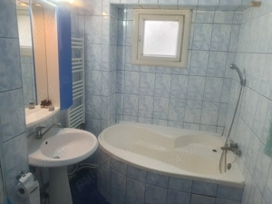 Inchiriez apartament 3 camere - imagine 2