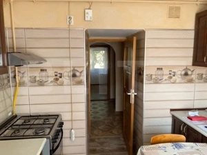 Apartament cu 3 camere, 64 mp, zona Micro 16 - imagine 5