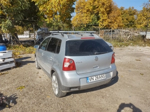 Volkswagen Polo Cross 1,4 tdi 75cp - imagine 3 Volkswagen Polo Cross 1,4 tdi 75cp - imagine 3