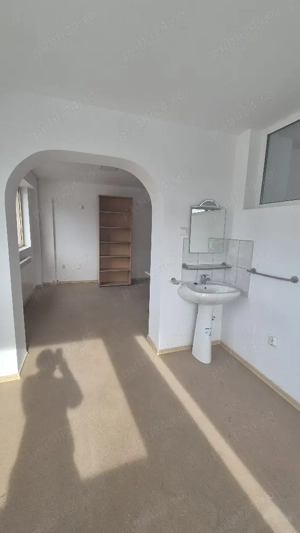 Birou de inchiriat - imagine 5