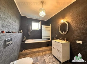 Vila moderna + casa renovata cu 2 apartamente si teren generos  -  Palazu Mare , Constanta - imagine 7