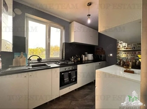 Vila moderna + casa renovata cu 2 apartamente si teren generos  -  Palazu Mare , Constanta - imagine 9