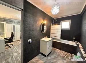 Vila moderna + casa renovata cu 2 apartamente si teren generos  -  Palazu Mare , Constanta - imagine 5