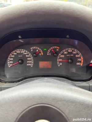 Fiat Albea 2007 1.4 benzină - imagine 4 Fiat Albea 2007 1.4 benzină - imagine 4