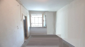 Garsoniera etaj 1  - imagine 2