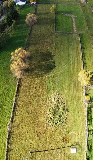 DE VANZARE teren INTRAVILAN in comuna Dorna-Arini, 2000 mp,pretul 15 euro mp.