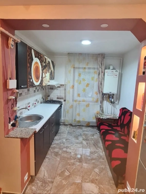 Apartament cu două camere decomandat - zonă excelentă! - imagine 2