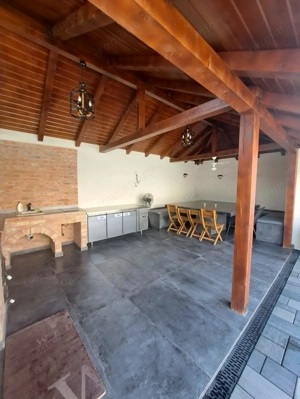 360 IMOBILIARE pune în vânzare o vilă superbă în Giarmata - imagine 8