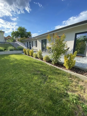 360 IMOBILIARE pune în vânzare o vilă superbă în Giarmata - imagine 13