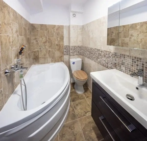 Apartament cu 3 camere, 2 bai, 66 mp /zona Tractorul - imagine 6