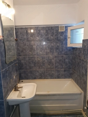 Vand apartamebt 4 camere centru Rovinar decomandat i  - imagine 4