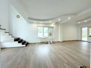 Casa individuala zona Kaufland - intrare Dumbravita