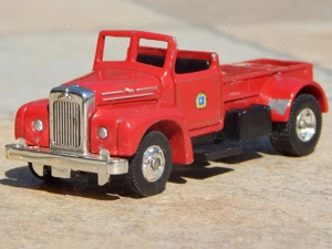 Macheta masina pompieri Mack B Pumper Corgi sc 1:50 uzat