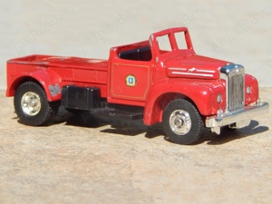 Macheta masina pompieri Mack B Pumper Corgi sc 1:50 uzat - imagine 2