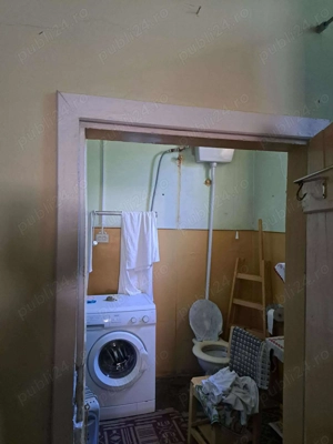 Casa de vanzare cu 2 camere , langa Liceul Economic , 110.000 euro neg - imagine 12