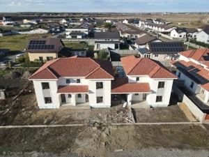 Duplex 5 camere   2 băi   Carport   Aproape de Lidl2   Comision 0%