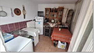 Garsoniera de inchiriat la curte zona Capitol - imagine 7