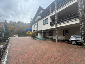 Casa cu posibilitate transformare in pensiune si teren de vanzare Piatra Neamt  - imagine 3