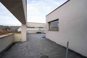 Baza de tenis si constructie moderna - imagine 13