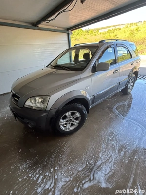 Vând kia sorento 2003  în stare foarte bună de funcționare - imagine 3