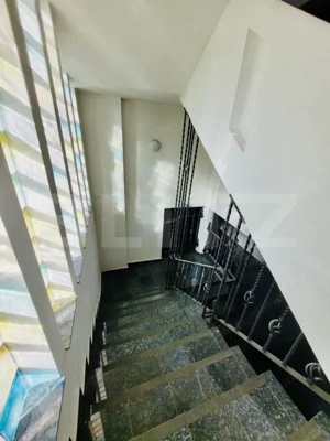 Clădire cu potențial investițional – fostă pensiune în zona Aradului - imagine 3