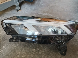 Far stânga Dacia Logan 2025 