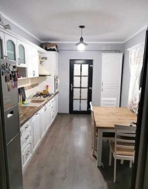 Casa parter, 4 camere, 2 bai, mobilata cu 450 mp teren  in zona Valea Lupului - imagine 5