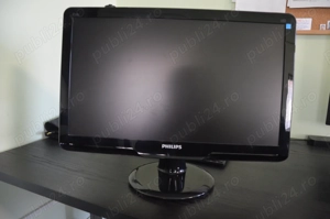 Monitoare HP LE2201W și Philips 232EL2 - imagine 1