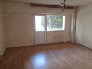 Garsoniera Racadau intrare. - imagine 7