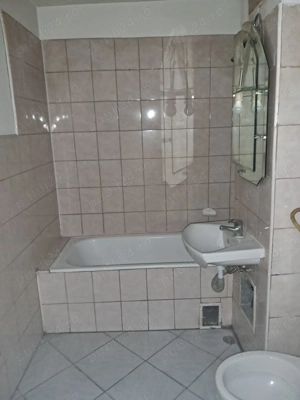 Garsoniera Racadau intrare. - imagine 8