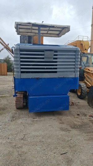 Vând finisor de beton WIRTGEN SP250 - imagine 3