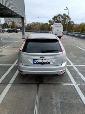Vând Ford focus 2